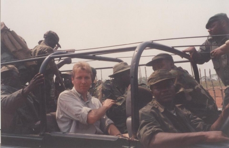 Documentaire over rebellenleider Jean-Pierre Bemba (Noord-Congo) - VTM Telefacts 2001